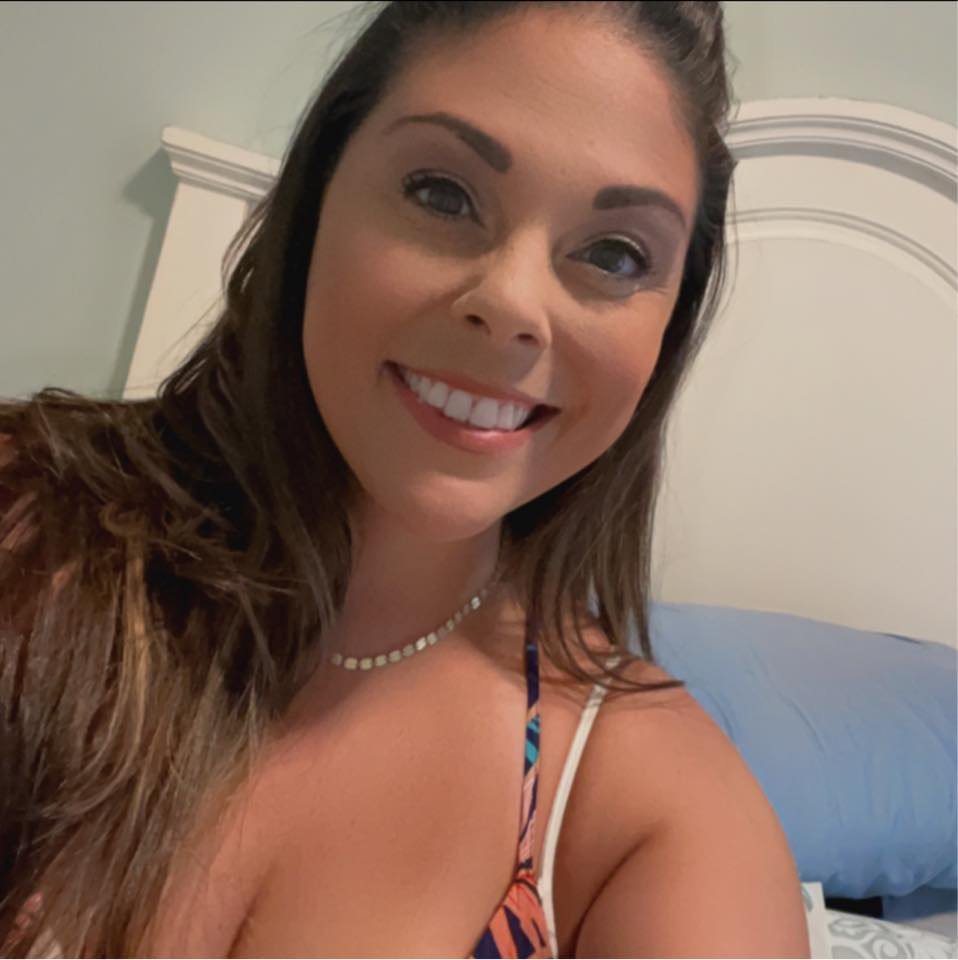Audra G went from flashing at mardi gras when young to having sex on webcam later on in life #dfv41uSK