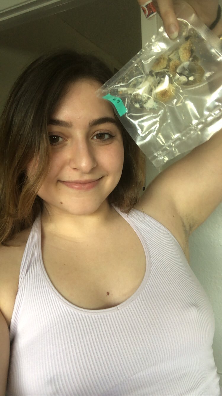 howdybltch twitter slut #JiCNWmLC