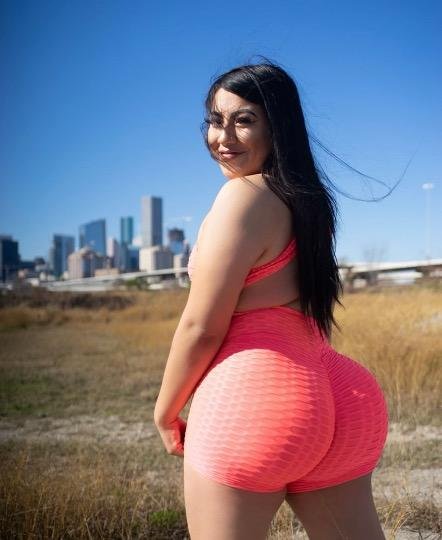 Great Stripper mixed Asian and Latina #Or5WI68g