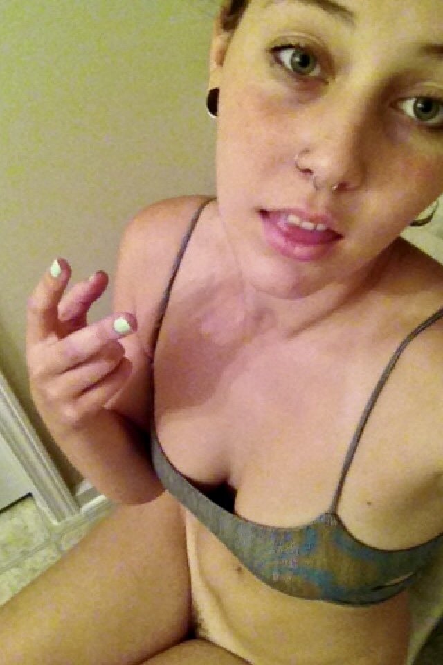 Amateur hot Girlfriend #CzIfWm0T