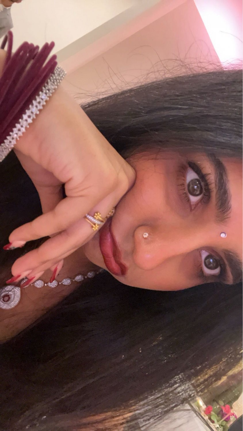 Hot desi petite Indian college exposed #NVGVrIdZ