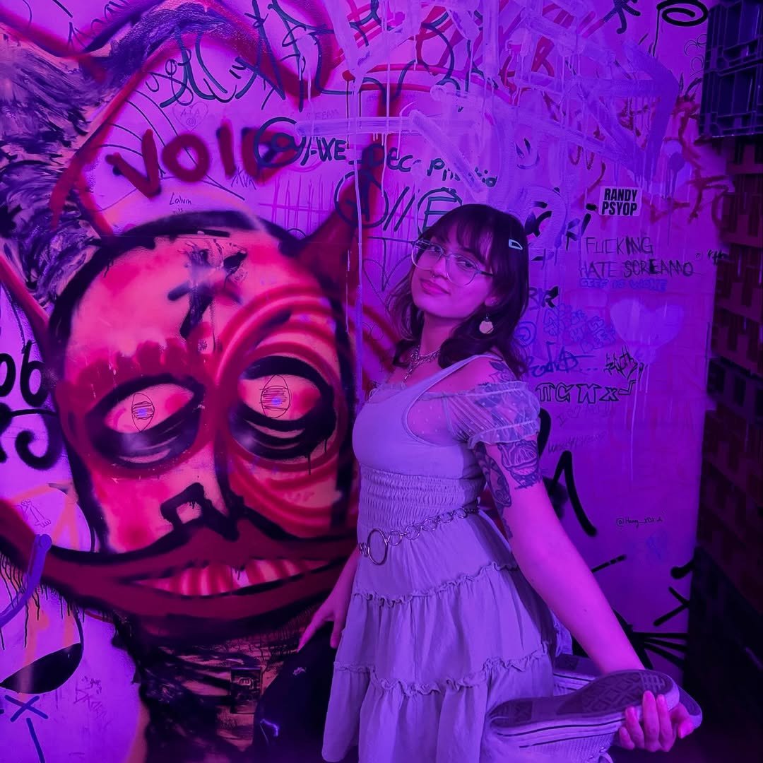 Queer Hairy Brown Babe Butt Plug #dPwbE5ZG