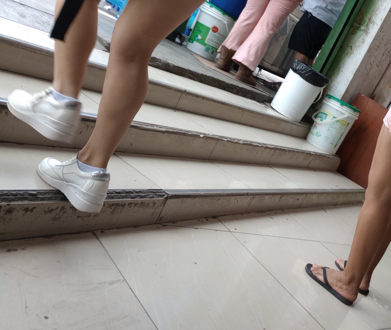 Hermosa piernas en lima #pQm0dnth