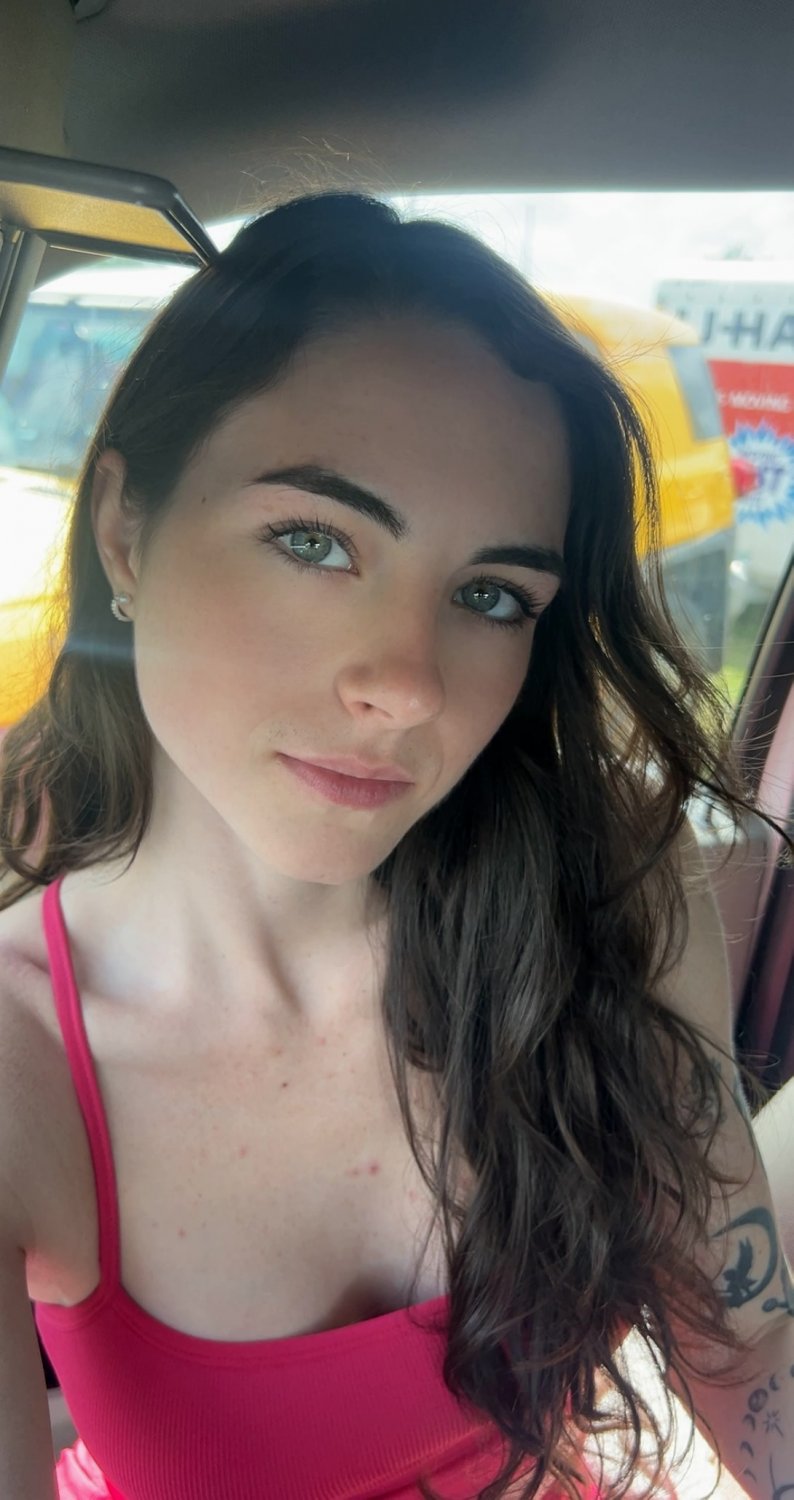 Want to find a mature man who knows how to use my body #jlqej3gV